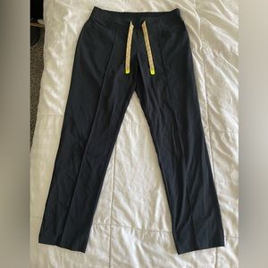 Medelita Women’s Pixel Scrub Pant Medium Black